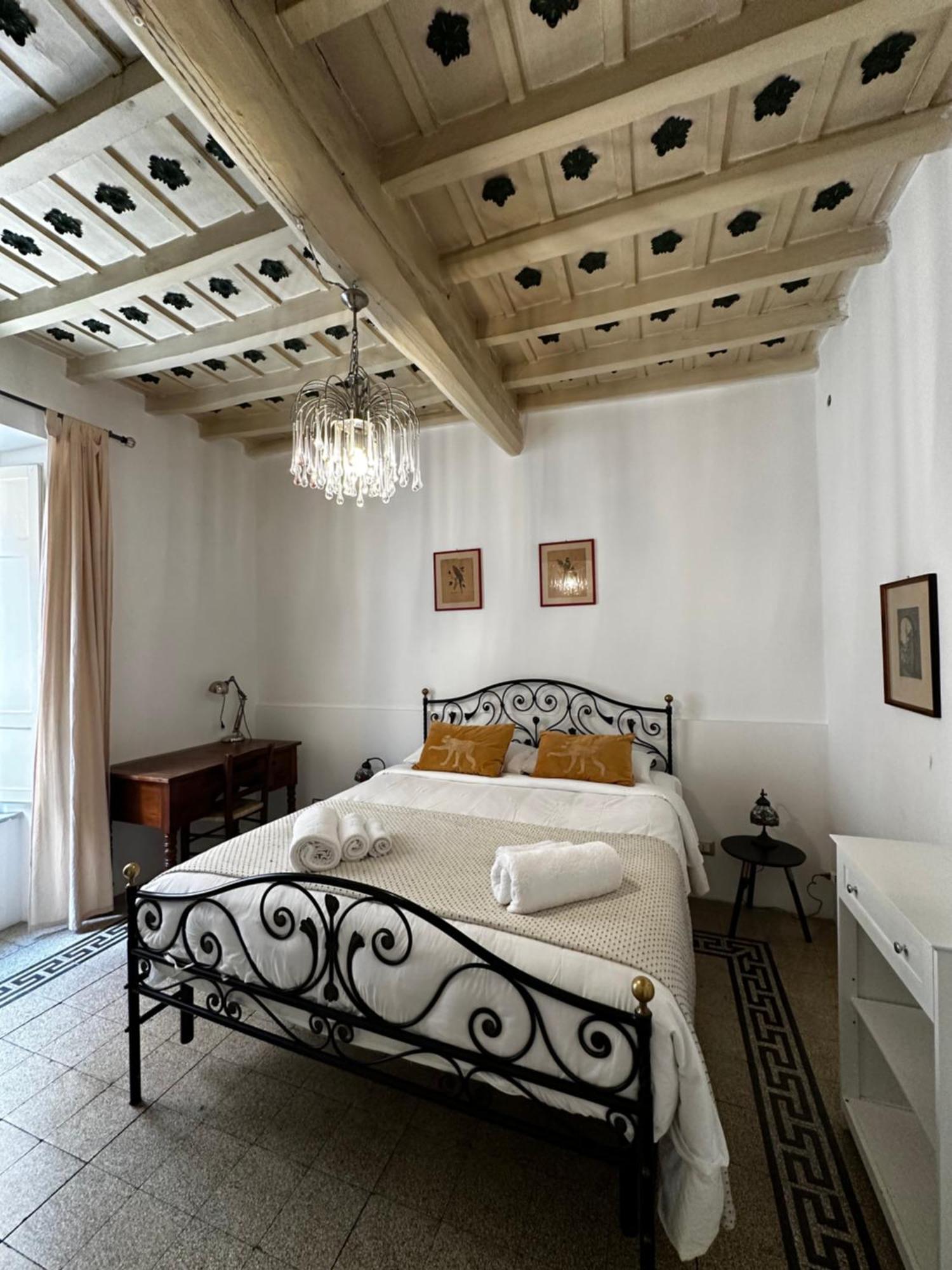 Sant'Elena Retreat Apartment Rome Bagian luar foto