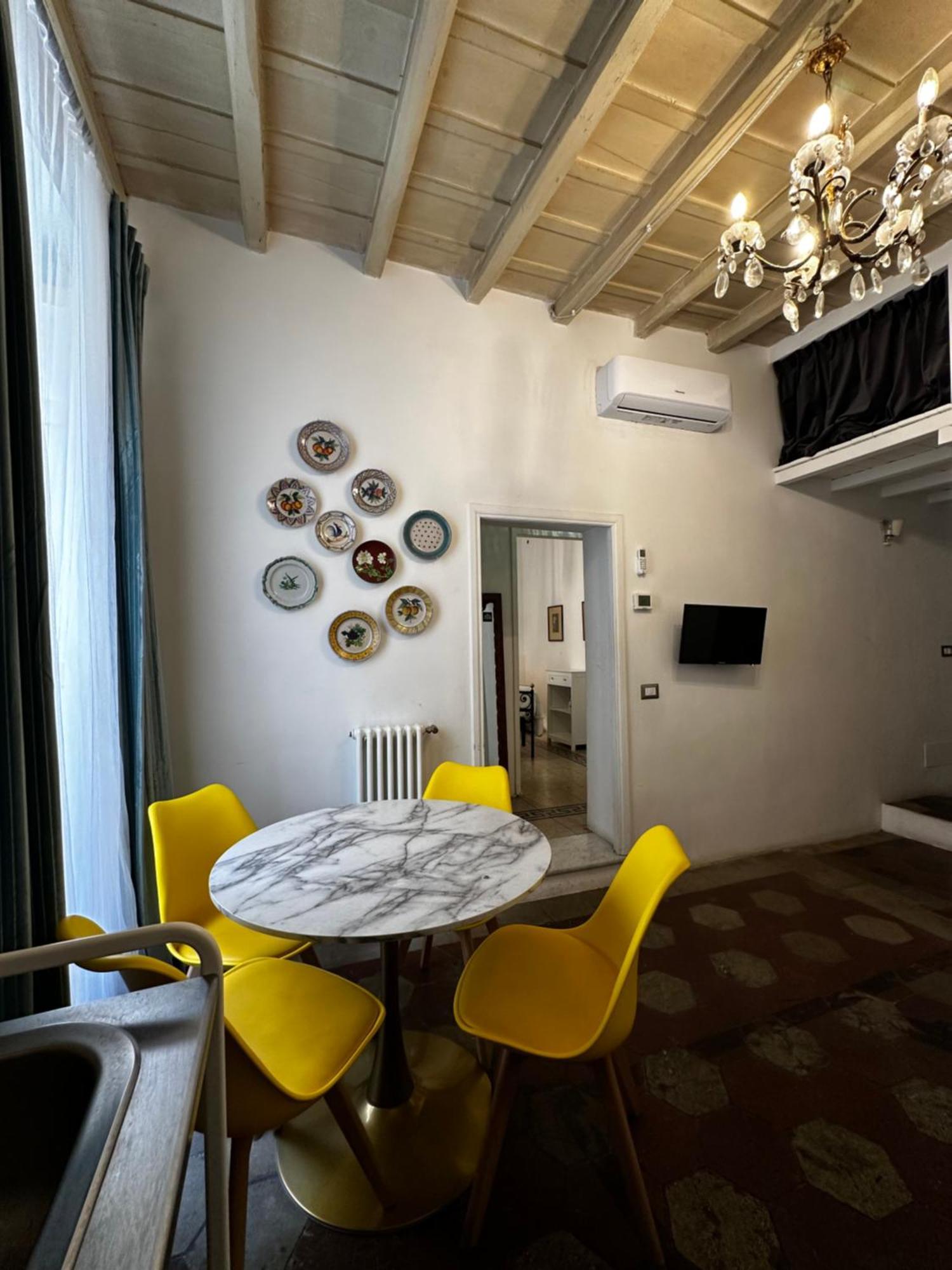Sant'Elena Retreat Apartment Rome Bagian luar foto